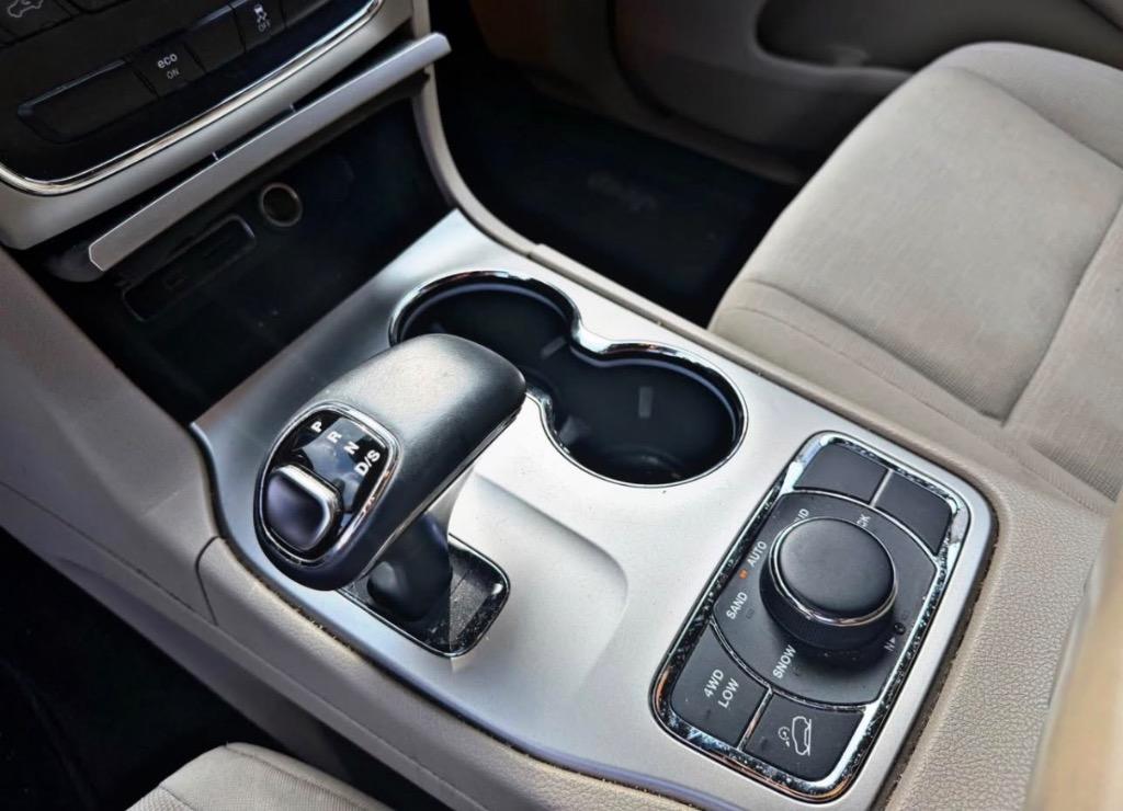 2014 Jeep Grand Cherokee Laredo - Photo 12