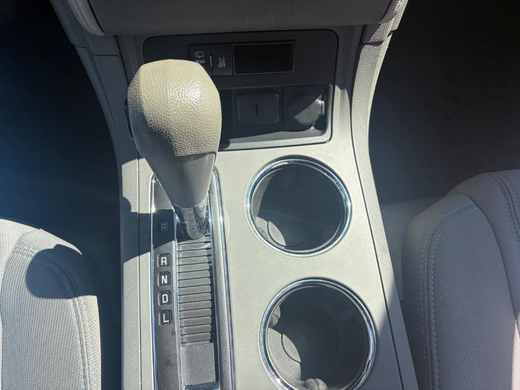 2016 Chevrolet Traverse LS - Photo 9