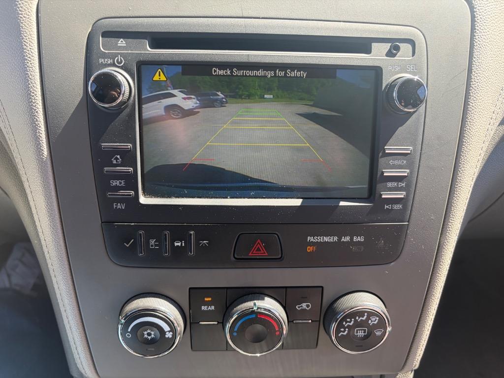 2016 Chevrolet Traverse LS - Photo 10