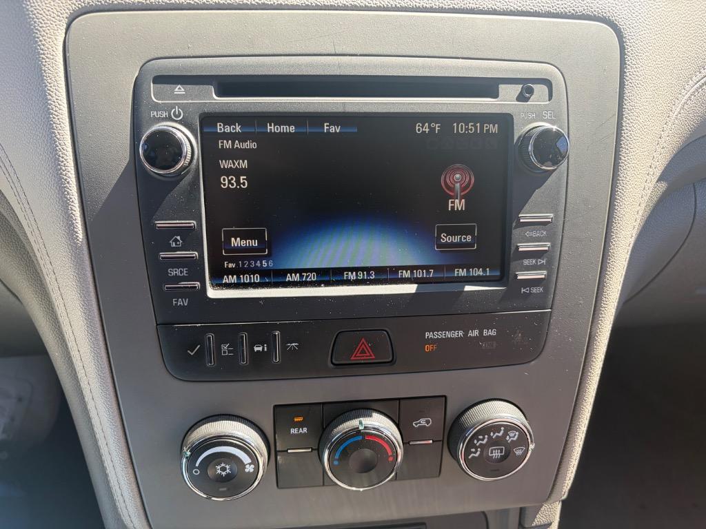 2016 Chevrolet Traverse LS - Photo 8