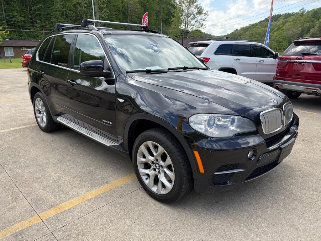 2013 BMW X5 xDrive35i Premium's photo